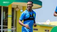 Themba Zwane signs new Sundowns deal ahead of CAF showdown