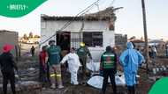 “Must be traumatising”: SA feels for rescue team carrying dead body in the Eastern Cape amid deadly floods