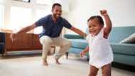 TikTok dad and infant duo do Mnike challenge, pops get playfully scolded by Mzansi