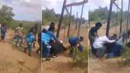 Broken border fence allows Zimbabweans to pour into South Africa