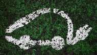 Tens of thousands sign up for French electric car leasing scheme