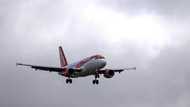 Easyjet warns of another annual loss