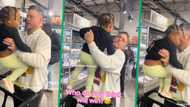 Father struggles to get toddler daughter into shopping trolley, Mzansi parents lol at the known battle