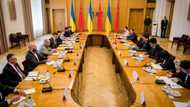Peace cannot mean ceding territory, Ukraine tells China envoy