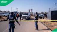2 armed robbery suspects die in vehicle crash after violent robbery