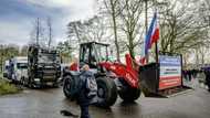 Dutch farmers set to turn protests into votes