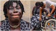 Police officer who fixed traffic lights with own money gives wheelchair to 54 year old disabled woman