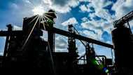 ArcelorMittal net profit plummets