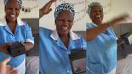 Young man surprises nanny with new iPhone: "This is beautiful"