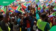 South Africans roast national institutions after man's question to Mzansi