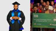Teacher uses his own money to offer scholarships to high school children