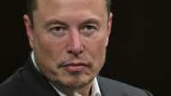 Elon Musk puts his "X" on Twitter