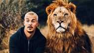 "Lions ain't pets": Man advises people against playing with lions