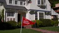 Canada bans most foreigners from buying homes