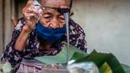 Elderly Indonesian culinary legend's sweet treats stand the test of time