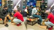 Somizi humbles himself again for his customers as he works hard to get the bag