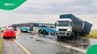 N8 crash near Bloemfontein leaves ten dead after truck collides with bus