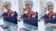 Video of gogo explaining what's wrong with her phone using eye actions has the people of Mzansi screaming