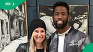 Siya Kolisi sparks talk after airport clip: “That’s not Rachel!” Fans react
