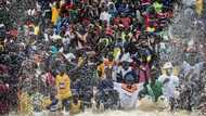 Senegalese pirogue race a day of friendly feuds -- and fun