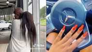 Flexing with a Mercedes: woman buys a new car and her father’s reaction warms Mzansi’s heart