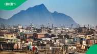 “I’m even scared to leave the house”: Ladies chase after Polo that kidnapped girl in township, SA horrified