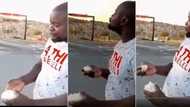 Lol: Funny man puckers lips for KFC, Mzansi wants him to be the brand ambassador