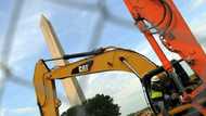 Higher costs drag Caterpillar profits lower