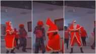 Father Christmas 'abandons' his duty, scatters dance floor with fast 'gbese' moves, peeps react to video