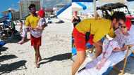 Halala: Lifeguards hailed as heroes for helping gogo, 95, on to the beach