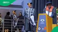 UJ graduate’s girlfriend steals the show with proud reaction to his distinction