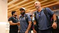 Temba Bavuma and Rob Walter receive ‘empty’ reception at OR Tambo International Airport in viral photo