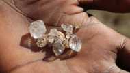 Mzansi weighs in on KZN #DiamondRush: Stones discovered at Kwahlathi are quartz