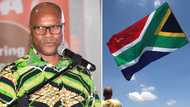 Minister Nathi Mthethwa forging ahead with the R22 million South African flag despite Ramaphosa's disapproval