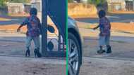 Hilarious toddler takes a glamorous run to escape wearing mom’s heels: TikTok video has SA chuckling