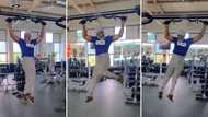 Fitness trainer performs amapiano dance challenge while hanging on pull-up bar, video amazes Mzansi