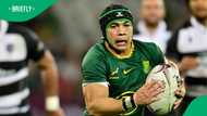 Video: Cheslin Kolbe seen behind the wheel of R1.73m Mercedes-Benz