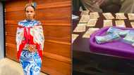 Sotho "makoti" pranks tweeps with 4 Twitter photo of traditional ceremony, pic of lobola on table have Mzansi stanning her