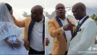 Pastor tells bride to respect her husband and understand his eyes will wander: Video has Mzansi women running