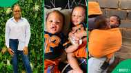 "Mothers are incredible": Mom carries twins on her back at same time, SA touched