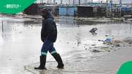 SAWS issues thunderstorm warning as floods expected in SA for summer