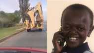 Man jokes about getting tractor to help break home he built for an ex