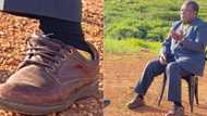 Shoe cam: Tito Mboweni posts his shoes again, gets roasted by Mzansi peeps: “Sembi”