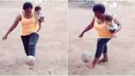 Woman wows many as she juggles ball while carrying baby, adorable video warms hearts