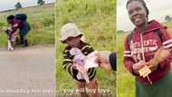 “Siyabonga kakhulu”: BI Phakathi blesses mom and little boy with no toys in touching video