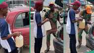 "Fuel for free": Man gives 3.8 litres of fuel to driver, asks him to pour it in car without paying