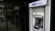 Reports show meager profit outlook for midsized US banks