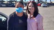 "That's awesome": Lady misplaces her phone but honest stranger finds it on car bonnet and returns it safely