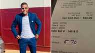 Mzansi goes in hard on man who tipped R15 on R555 bill, says he’s not obliged to tip: “It’s my money kanjani”