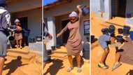 Amapiano bucket challenge has 2 people committing to pleasing the crowd, whack moves have Mzansi busting